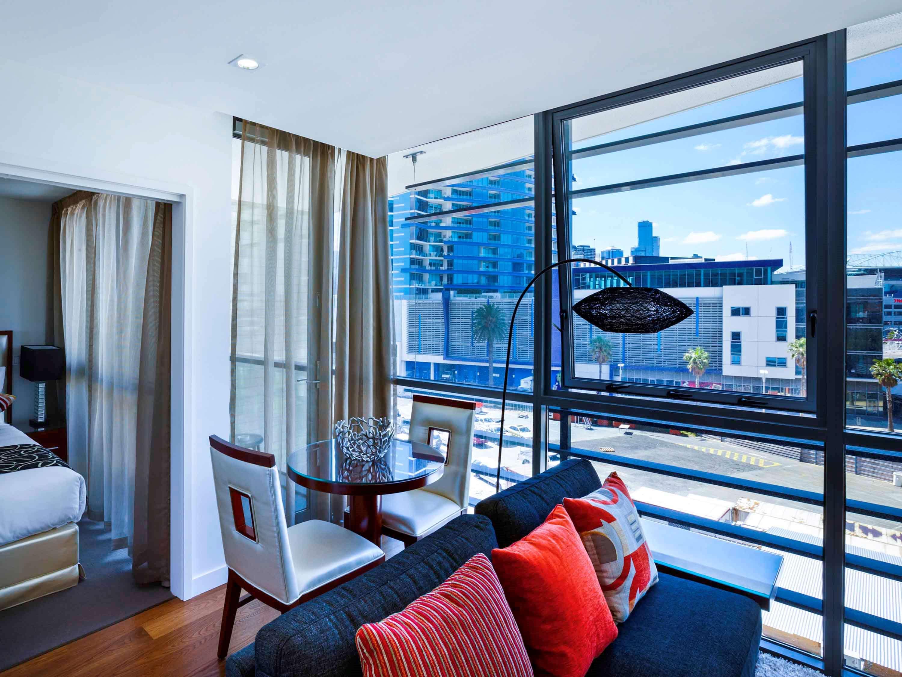 The Sebel Melbourne Docklands Hotel Экстерьер фото