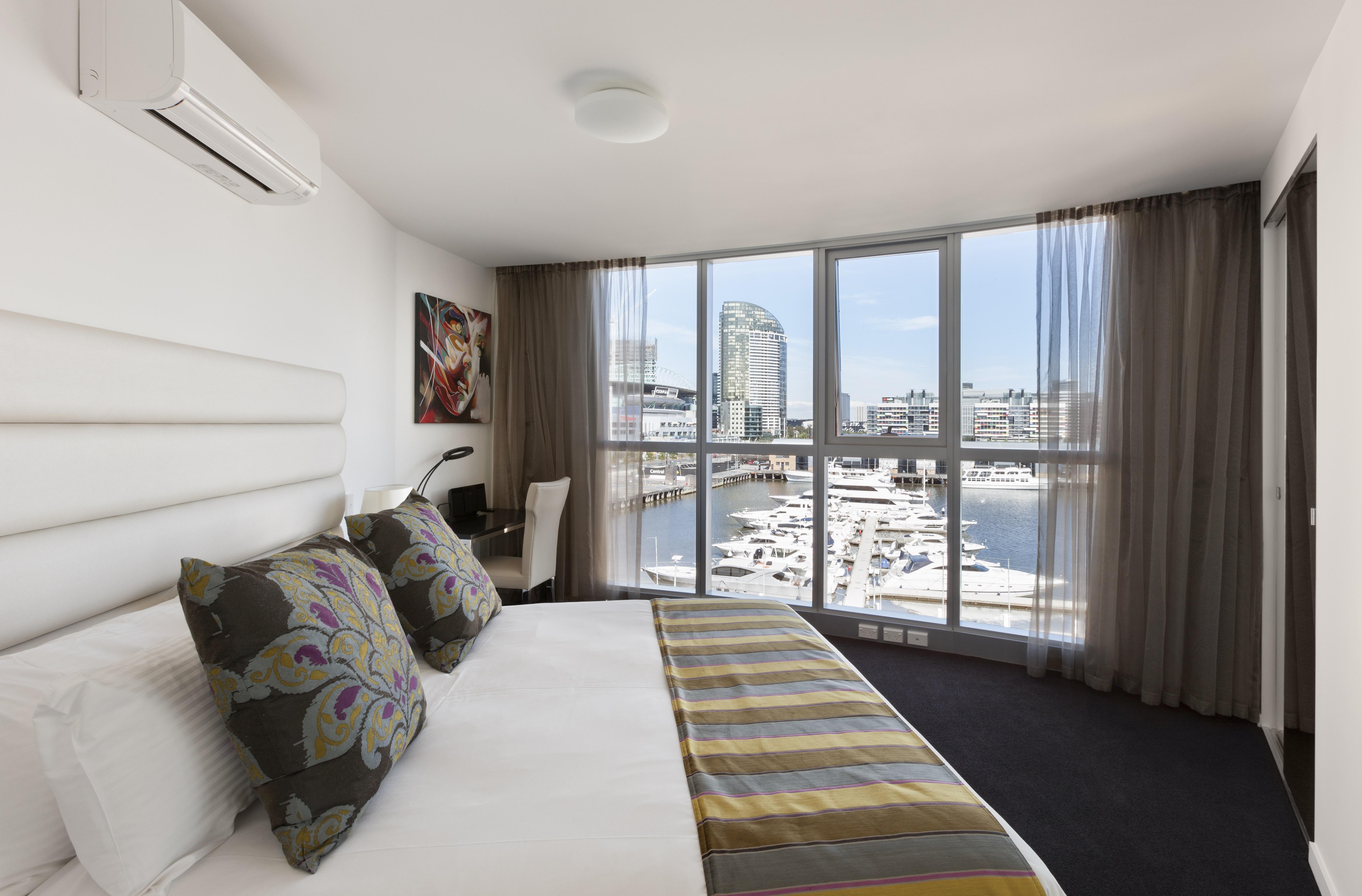 The Sebel Melbourne Docklands Hotel Экстерьер фото